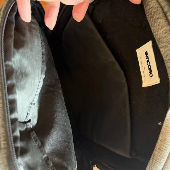 Incase Tech Backpack - Picture 2 of 2